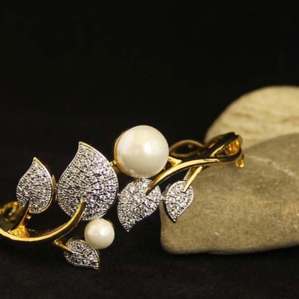 NEW Off-White Gold-Plated Handcrafted Bracelet